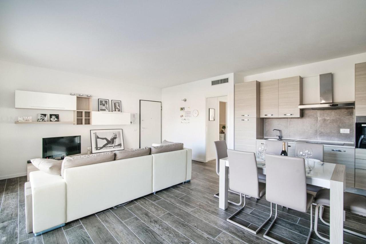 Apartamento Silvia Lenno House - The House Of Travelers Exterior foto